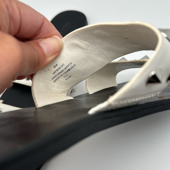 Marc Fisher Bolive White Silver Studded Flat Slip on Sandals Size 8M - Picture 9 of 9